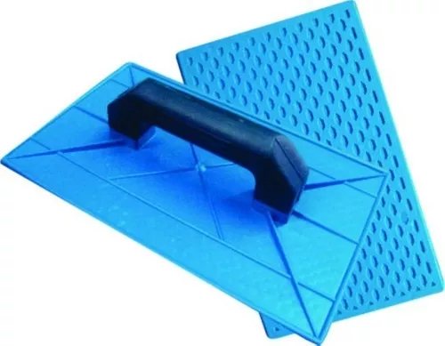 DESEMPENADEIRA PLAST FRIZADA 18X30 AZ