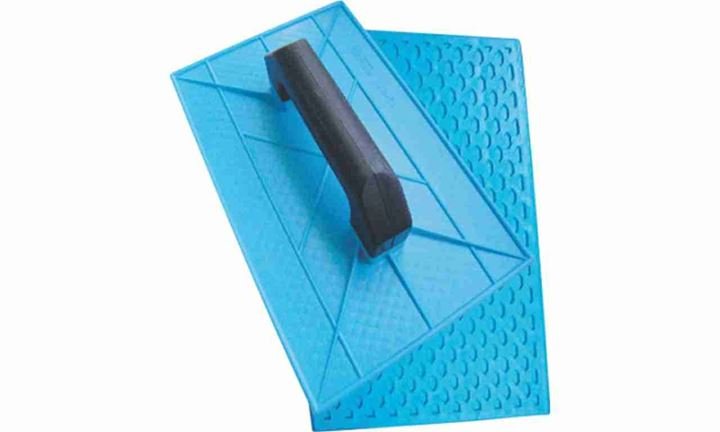DESEMPENADEIRA PLAST FRIZADA 16X28 AZ